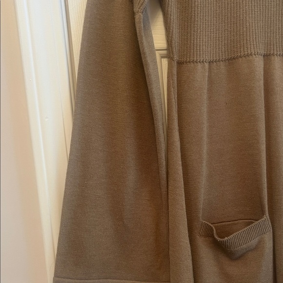 Calvin Klein Tan Ribbed Knit Top - Picture 5 of 8